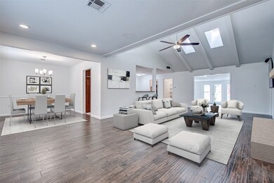 2502 Del Norte St, Houston, TX 77018 - photo 6