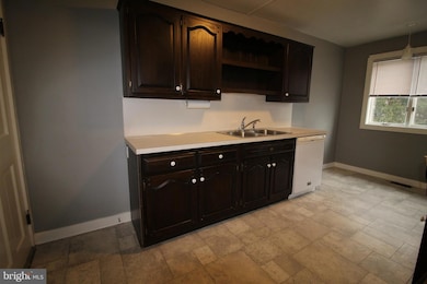 1076 Main St, East Earl, PA 17519 - photo 5