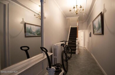 81 Columbia St, Albany, NY 12210 - photo 2