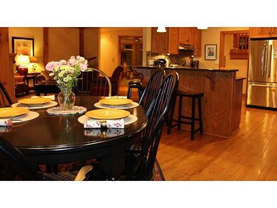 Breakfast Area/Room. 