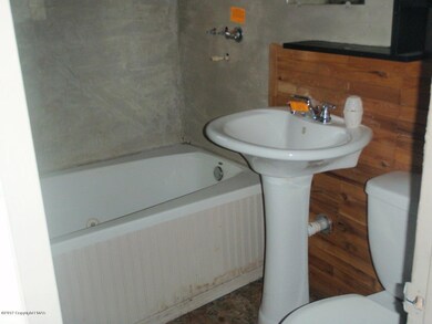 223 Hawthorne Rd, Albrightsville, PA 18210 - photo 7