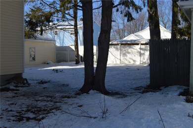 448 Benefit St, Pawtucket, RI 02861 - photo 2