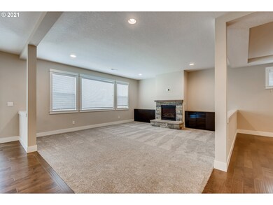 13893 SE Nightingale Ave, Happy Valley, OR 97015 - photo 6