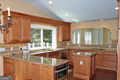 2752 Arldowne Dr, Tucker, GA 30084 - photo 2