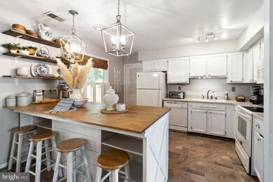 3512 Northshire Ln, Bowie, MD 20716 - photo 2