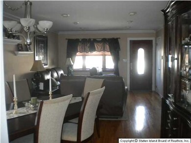 314 Chesterton Ave, Staten Island, NY 10306 - photo 3