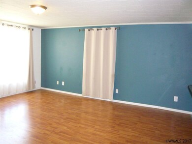 885 S 4th St, Independence, OR 97351 - photo 6