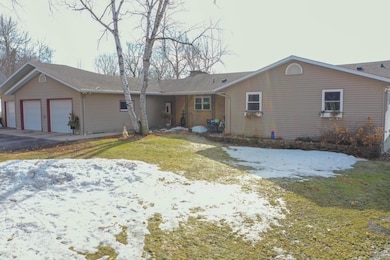 1724 E Lake Geneva Rd NE unit NE, Alexandria, MN 56308 - photo 3