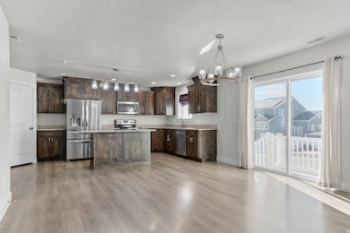 9745 N Bridge St, Eagle Mountain, UT 84005 - photo 7