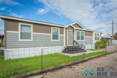 910 W J Clarke Dr, Artesia, NM 88210 - photo 4