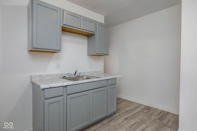 2870 Stuart St, Indianapolis, IN 46218 - photo 7