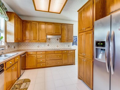 2809 Mesa Ct, Hurst, TX 76054 - photo 7