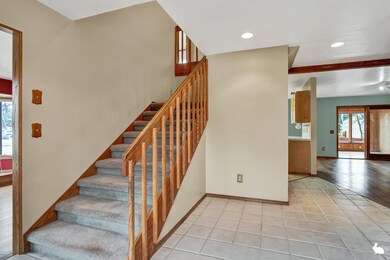 3_EntryHallway