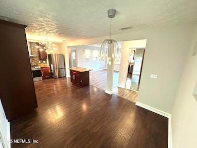 7660 Praver Dr E, Jacksonville, FL 32217 - photo 5