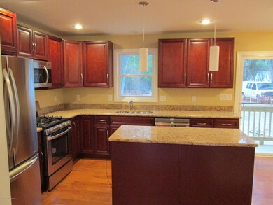 384 Raritan St, South Amboy, NJ 08879 - photo 5