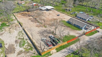 9426 Tower St, Houston, TX 77088 - photo 2