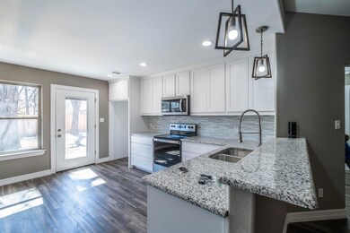 2904 W Washington St, Denison, TX 75020 - photo 2