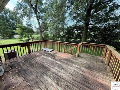 906 Willow St, Clinton, MO 64735 - photo 3