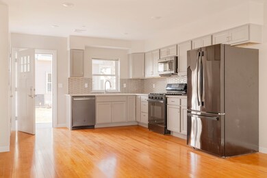 4 Goldfinch Ct unit 4, Boston, MA 02126 - photo 2