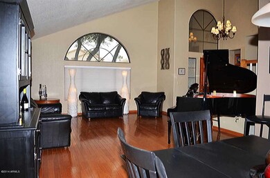 Spacious Sitting Room