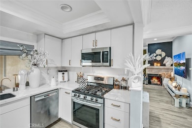 7800 Topanga Canyon Blvd, Canoga Park, CA 91304 - photo 5