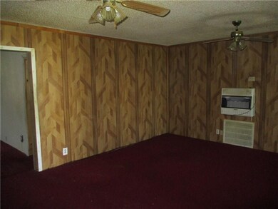 139 N Locust, Westville, OK 74965 - photo 4