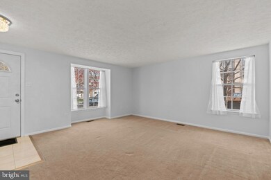 9586 Donnan Castle Ct, Laurel, MD 20723 - photo 6