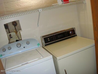 136 English Ct, Bushkill, PA 18324 - photo 6