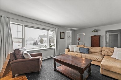 161 Mitchells Ln, Middletown, RI 02842 - photo 4