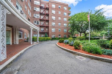 George Washington Apartments unit D3, Forest Hills, NY 11375 - photo 6