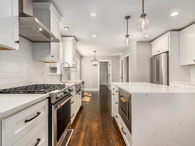 1269 Whitingham Cir, Naperville, IL 60540 - photo 5