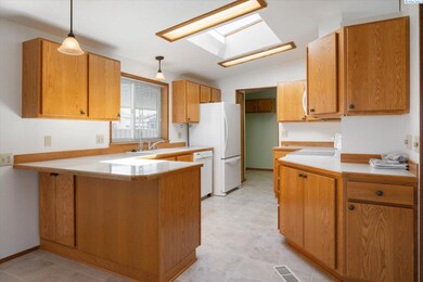 312 S Columbia Center Blvd unit 62, Kennewick, WA 99336 - photo 7