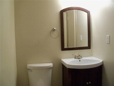 1070 Chatham Park Dr unit C, Pittsburgh, PA 15216 - photo 6