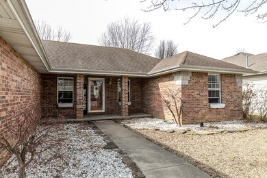 RE_207 N Maplecrest-3