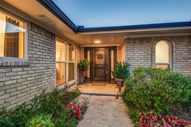 5111 Creighton Dr, Dallas, TX 75214 - photo 2