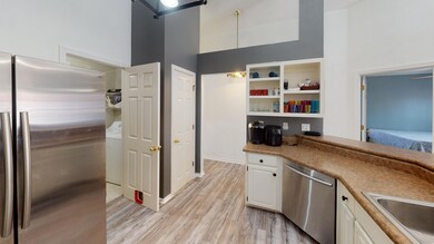 1706-Ivalea-Cir-Kitchen(1)