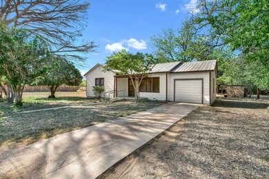 67 Texas Yucca St, Fredericksburg, TX 78624 - photo 3