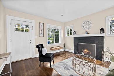 2541 13th Ave W, Seattle, WA 98119 - photo 5