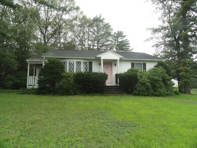 15 Hickory Ln, Webster, MA 01570 - photo 2