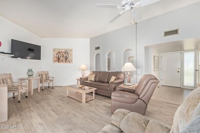 10634 W Pineaire Dr, Sun City, AZ 85351 - photo 3