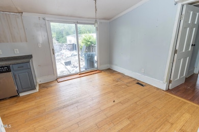 Listing Photo-10
