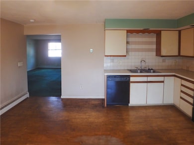 19 Warren Ave unit 3, North Providence, RI 02911 - photo 5