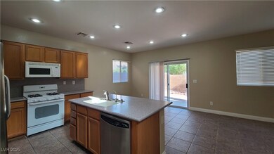 9268 Sunny Oven Ct, Las Vegas, NV 89178 - photo 4