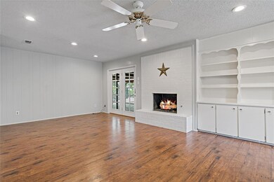 201 Cooper Dr, Hurst, TX 76053 - photo 5