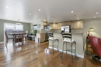 16-web-or-mls-Nelson_230214_PoplarView_Y