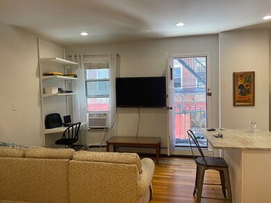 160 Salem St unit 2, Boston, MA 02113 - photo 3