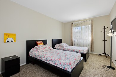 1530 Coloma Ct N, Wheaton, IL 60189 - photo 2