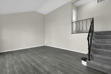 Living Room 1-1