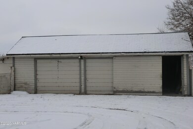 3 Car Detached Garage
