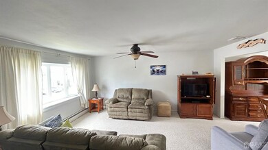 699 Franklin Dr, Perth Amboy, NJ 08861 - photo 4